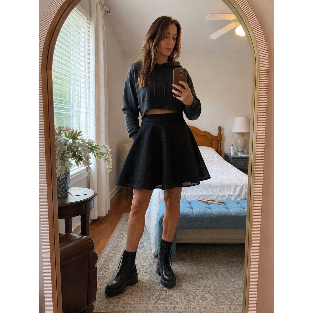 Black Textured Skater Skirt XS A-Line Fit & Flare Scuba Mesh Mini Zip